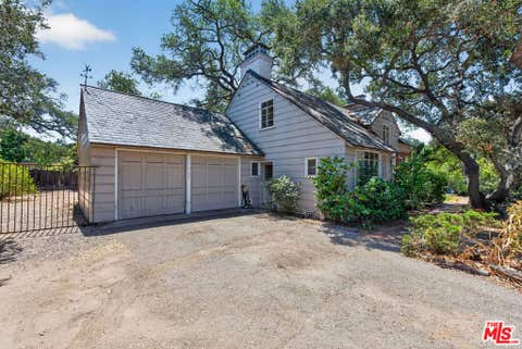 Tiny photo for 1005 Laurel Road, Santa Paula, CA 93060 (MLS # 26864107)