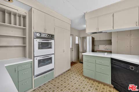 Tiny photo for 1005 Laurel Road, Santa Paula, CA 93060 (MLS # 26864107)