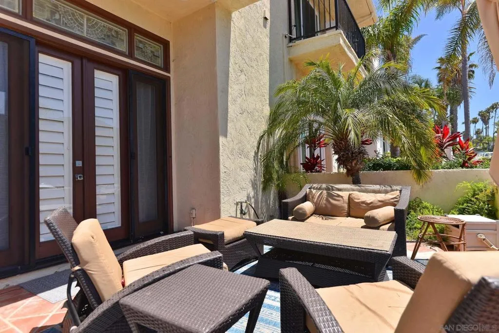 La Jolla, California 92037, United States, 3 Bedrooms Bedrooms, ,3 BathroomsBathrooms,Residential,Active,204311