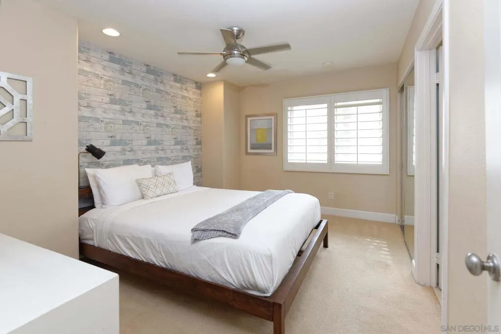 La Jolla, California 92037, United States, 3 Bedrooms Bedrooms, ,3 BathroomsBathrooms,Residential,Active,204311