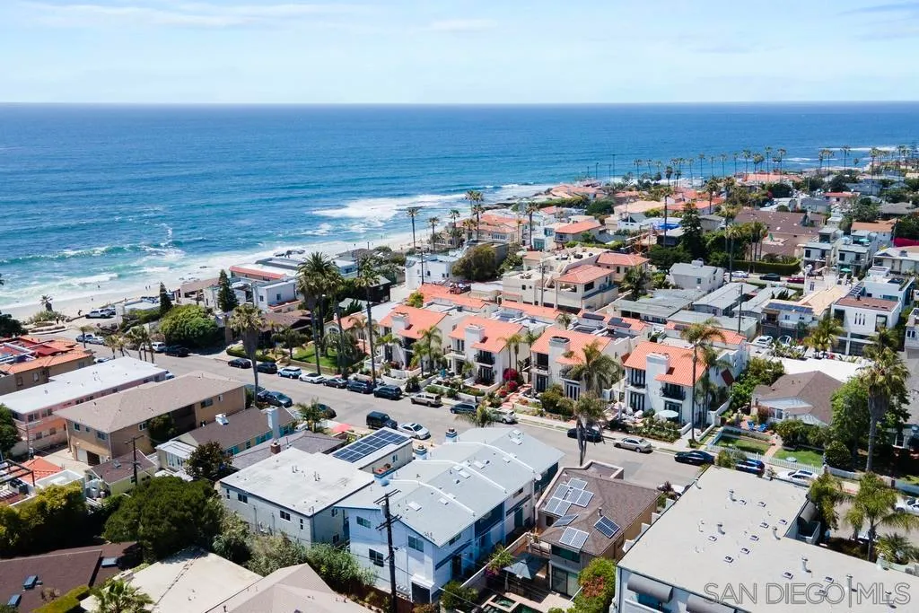 La Jolla, California 92037, United States, 3 Bedrooms Bedrooms, ,3 BathroomsBathrooms,Residential,Active,204311