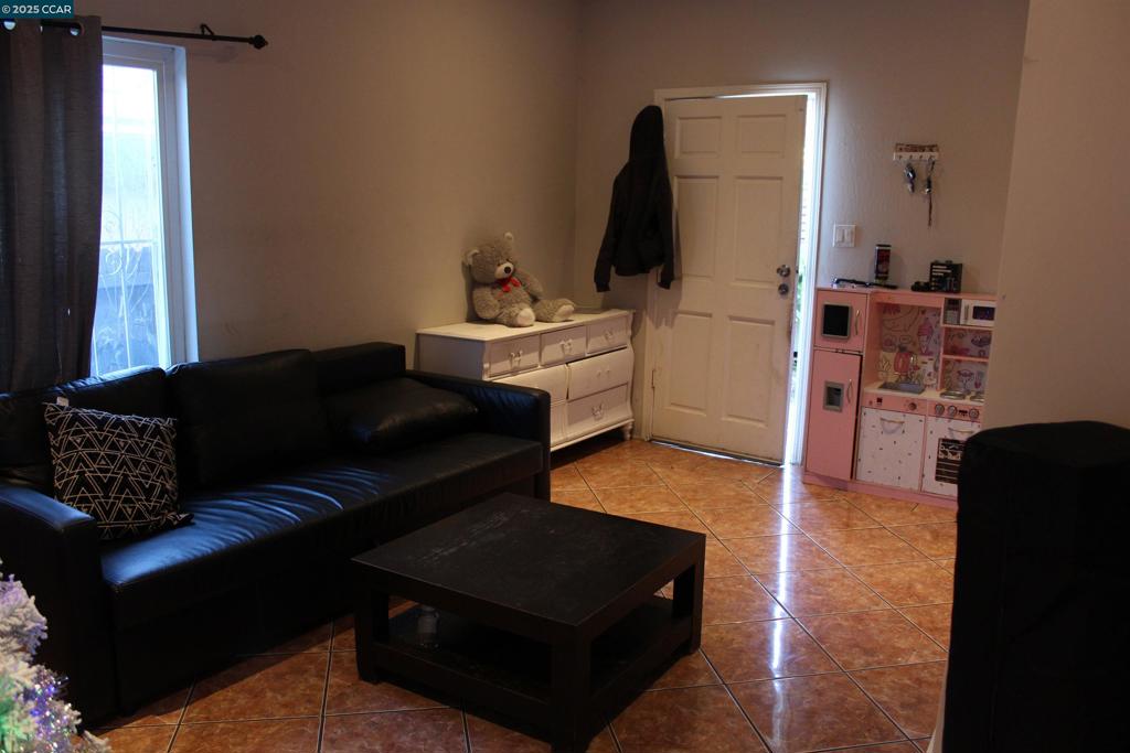 CENTRAL RICHMOND - Residential