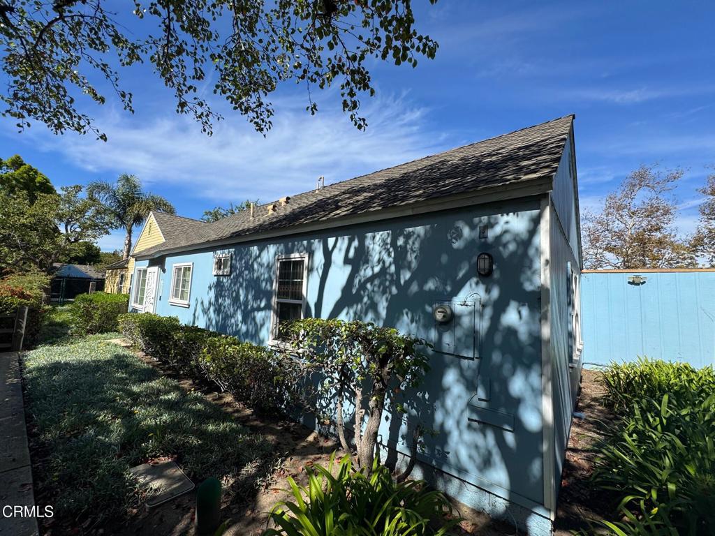 2633 Captains Avenue