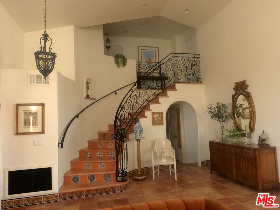 40523 Corte De Opalo