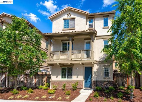 Photo of 63 Austin Ave AVE, Hayward, CA 94544 (MLS # 41136848)