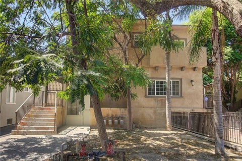 Photo of 125 S Virginia Avenue #4, Burbank, CA 91506 (MLS # SR26193838)