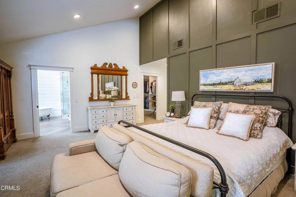 Camarillo, California, 93012, United States, 4 Bedrooms Bedrooms, ,3 BathroomsBathrooms,Residential,Active,2030955
