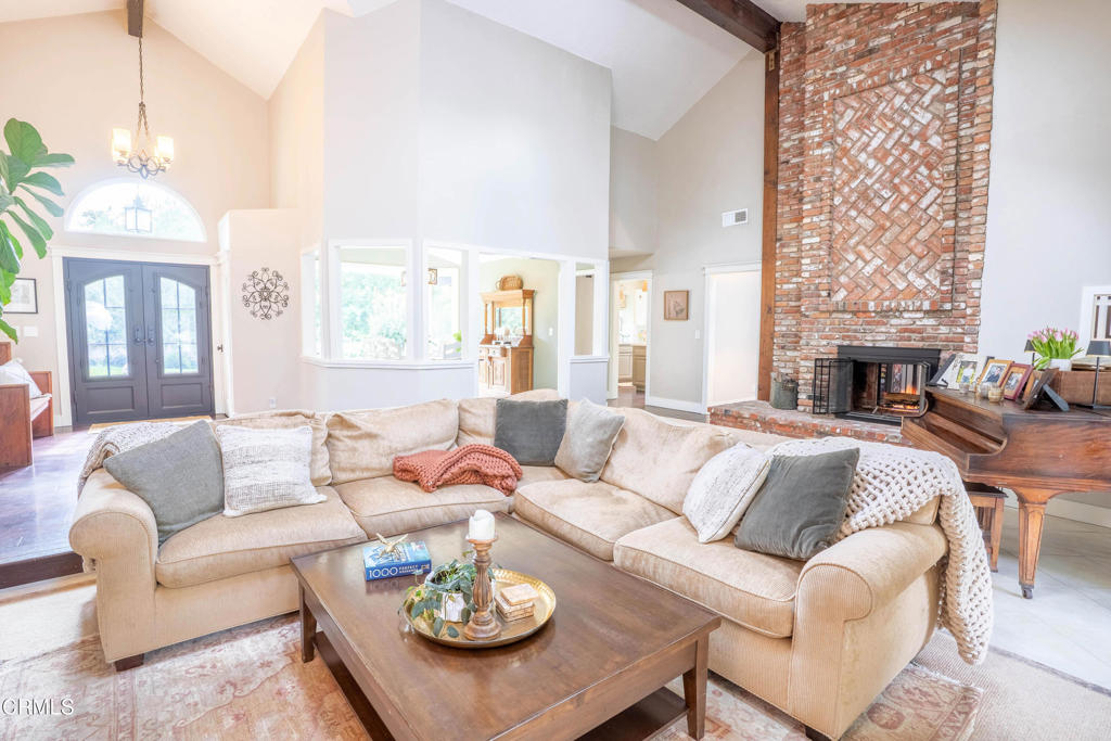 Camarillo, California, 93012, United States, 4 Bedrooms Bedrooms, ,3 BathroomsBathrooms,Residential,Active,2030955