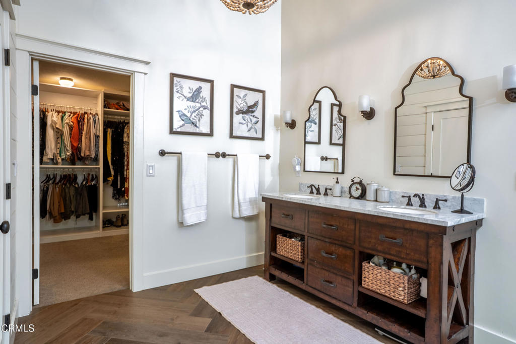 Camarillo, California, 93012, United States, 4 Bedrooms Bedrooms, ,3 BathroomsBathrooms,Residential,Active,2030955