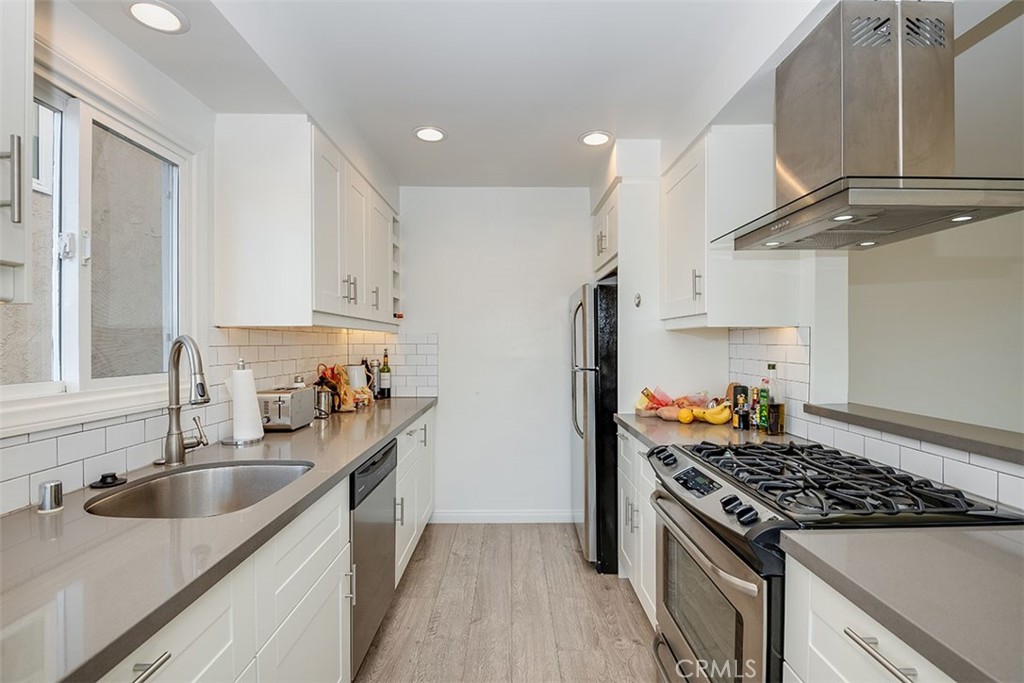 231 Longfellow Avenue
