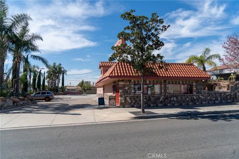 8836 Sierra Fontana CA 92335