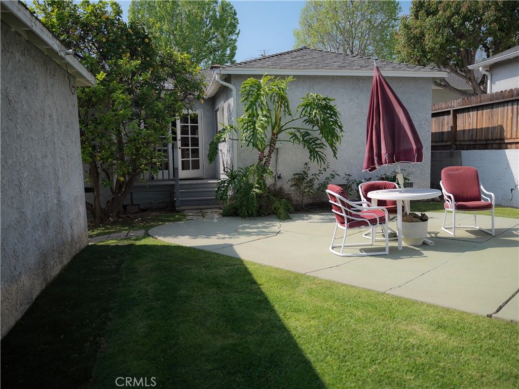 Photo of 2706 Cardiff Ave, Los Angeles, CA 90034 (MLS # OC26064501)
