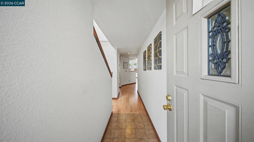 118 Creekside Ct