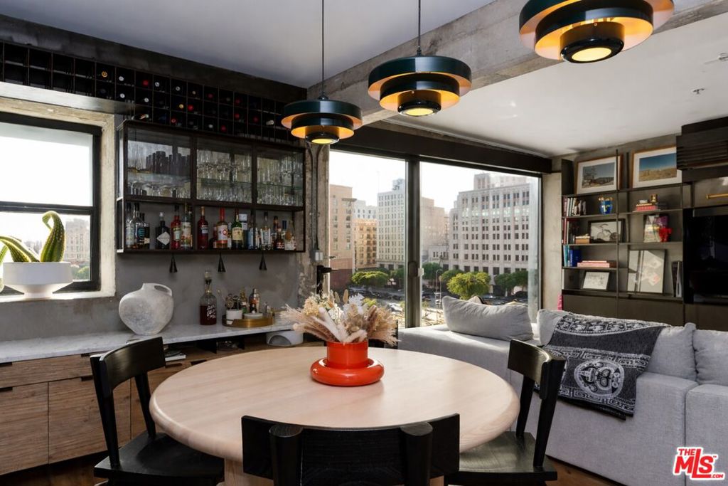 416 S Spring Street 609