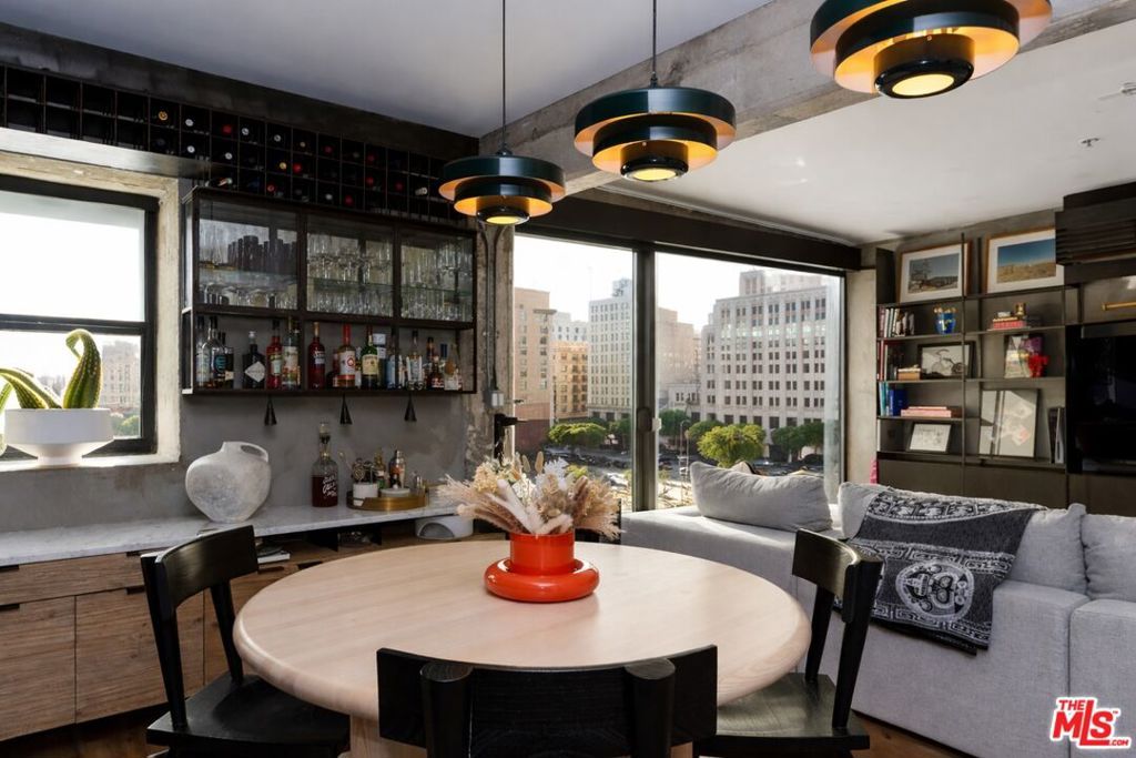 Photo of 416 S Spring Street #609, Los Angeles, CA 90013 (MLS # 26647633)