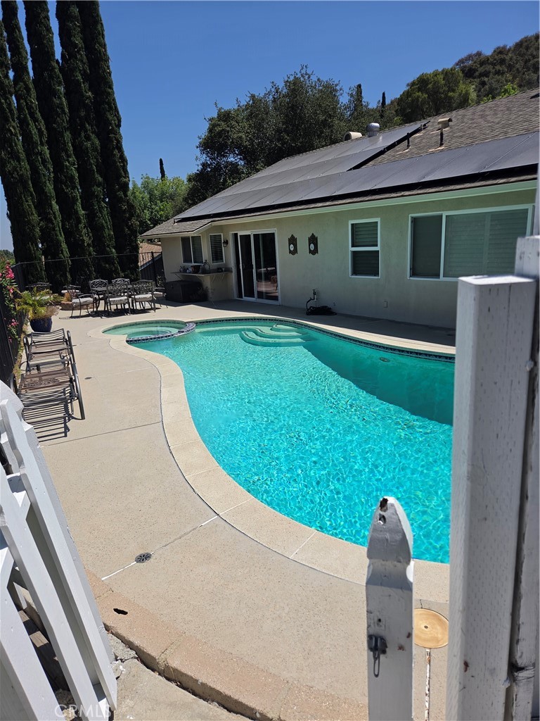 9408 True Knoll