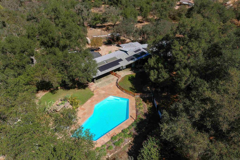 15655 77 Oak Valley Road