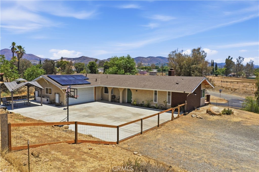 21280 Cielo Vista