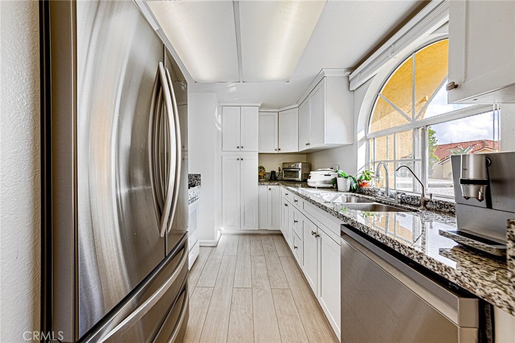 55 Alicante Aisle