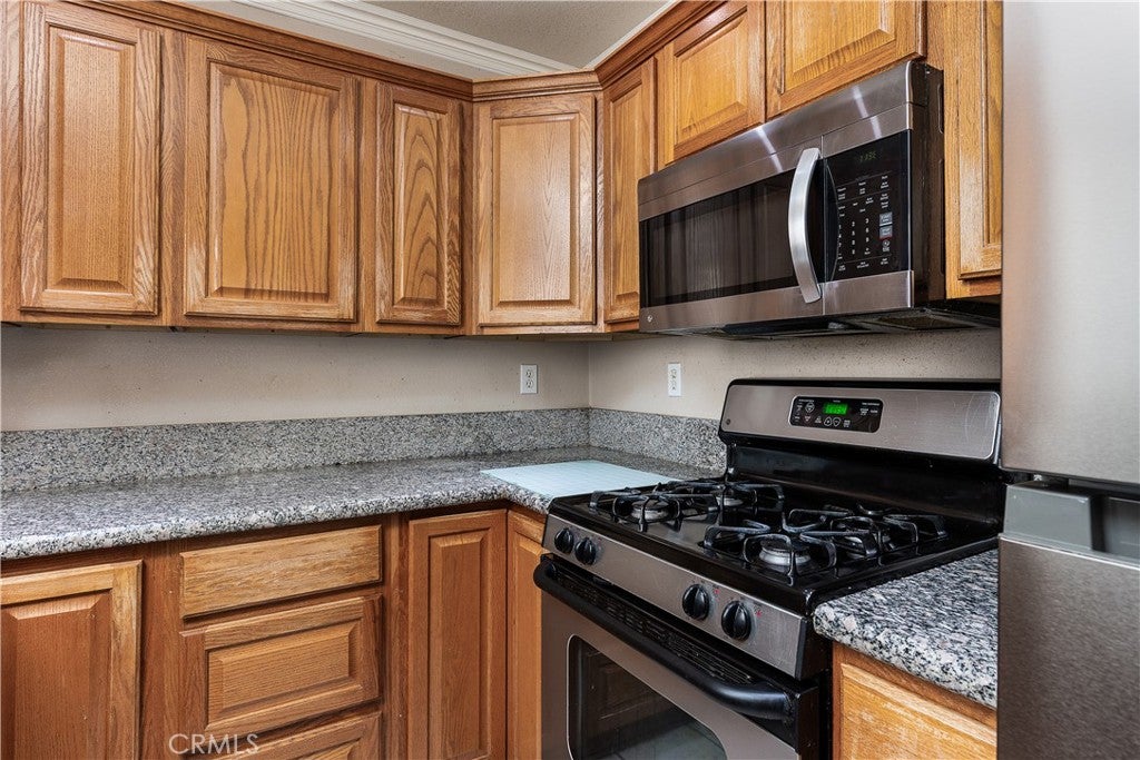 5623 Gracewood