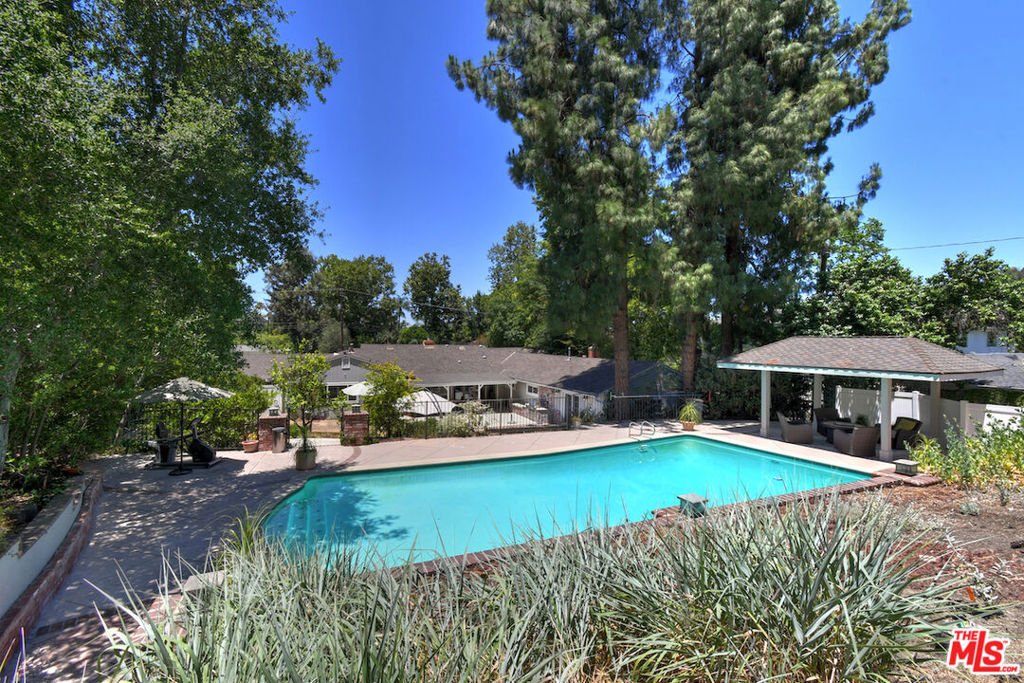 20044 Wells Drive