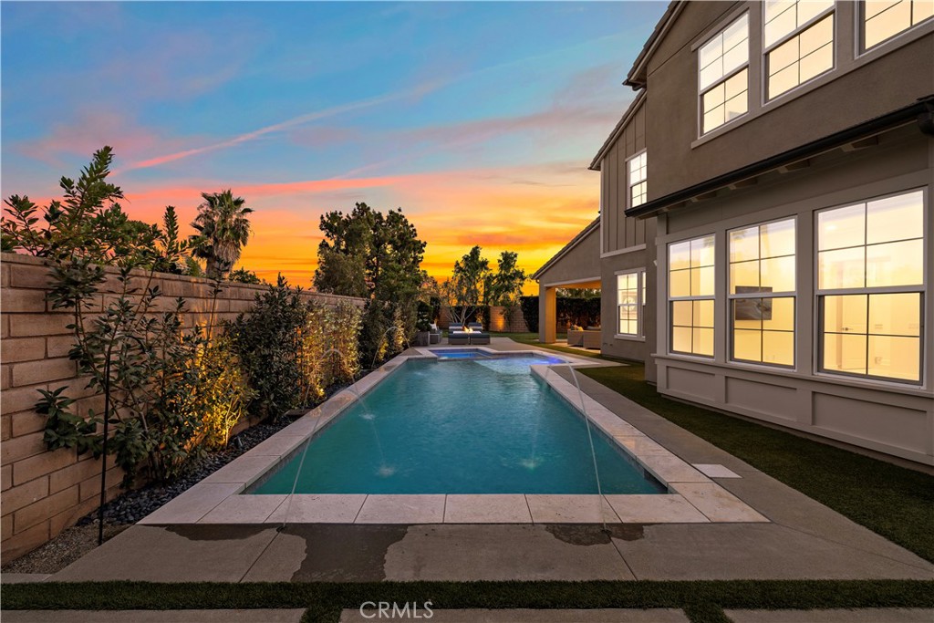 2491 N La Colina Court