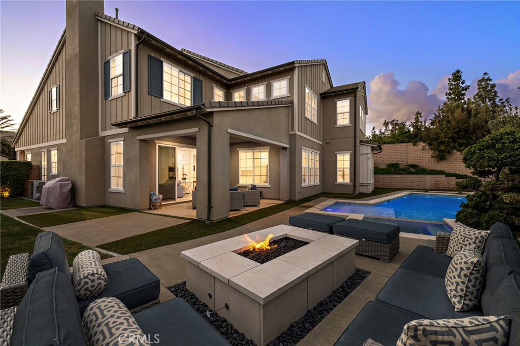 2491 N La Colina Court