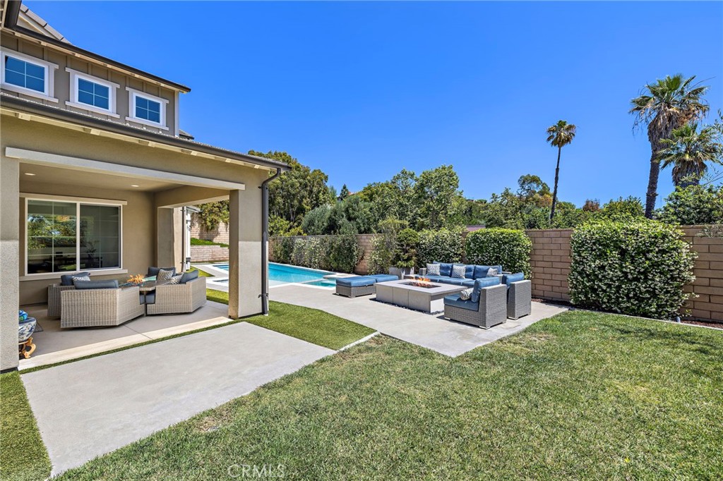 2491 N La Colina Court