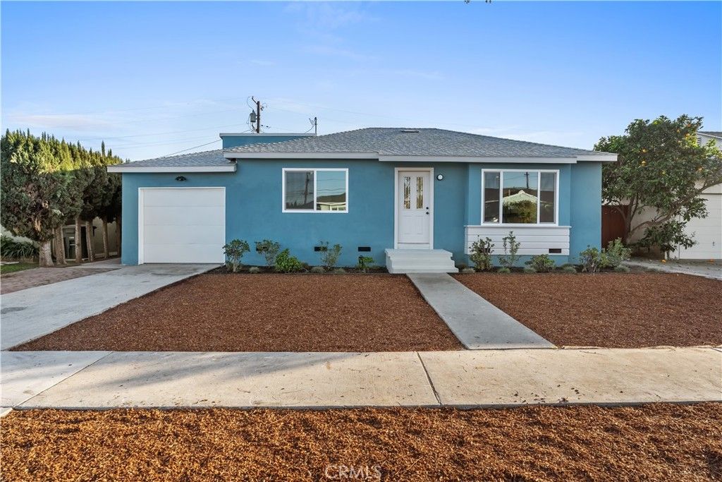 Photo of 5324 W 121st St, Hawthorne, CA 90250 (MLS # SB26026570)