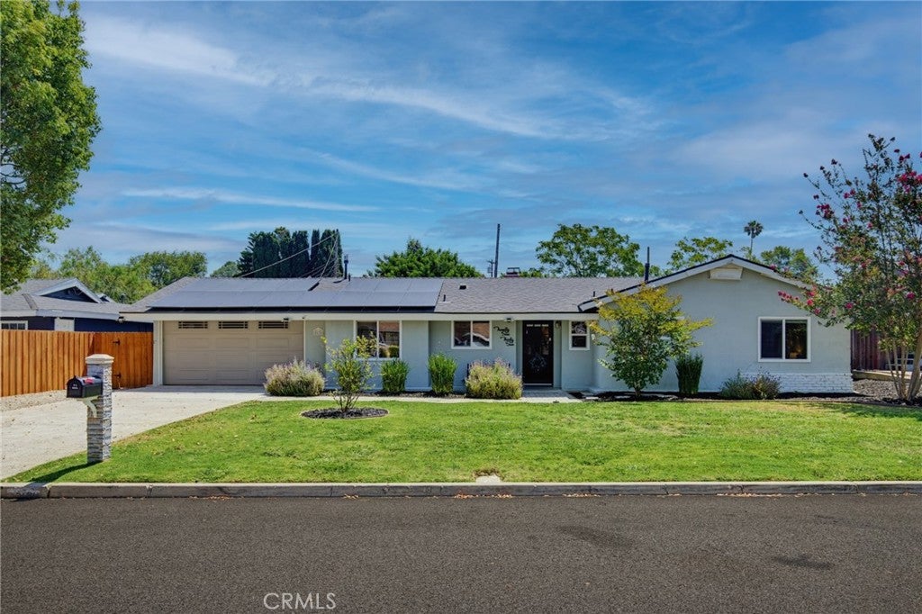 2636 Calle Manzano
