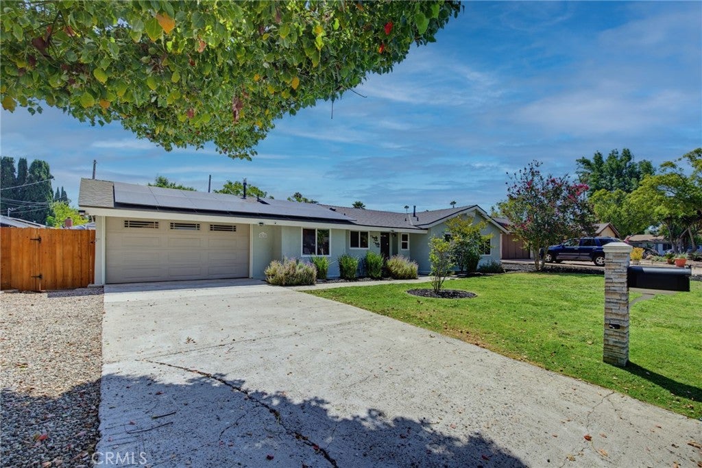 2636 Calle Manzano