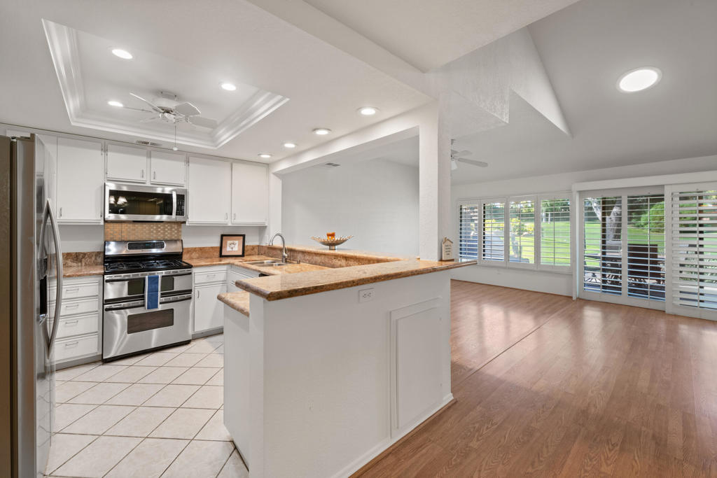 Woodhaven Country Cl - Residential