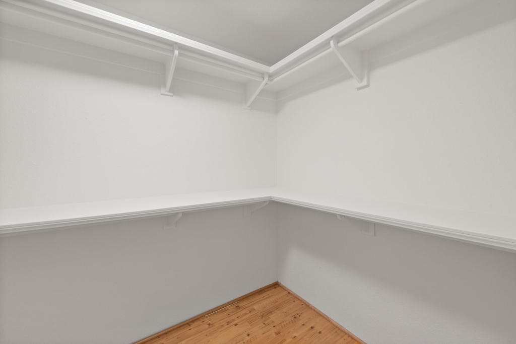 Woodhaven Country Cl - Residential