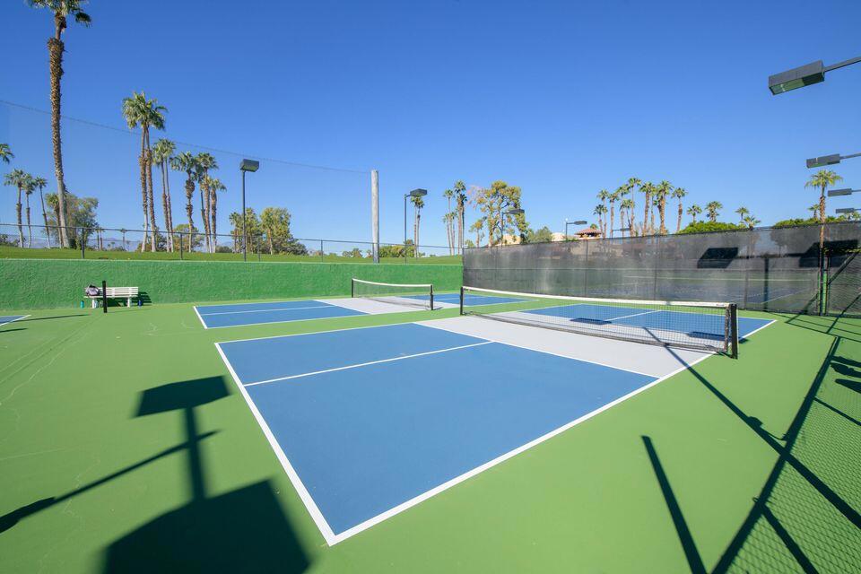 Woodhaven Country Cl - Residential