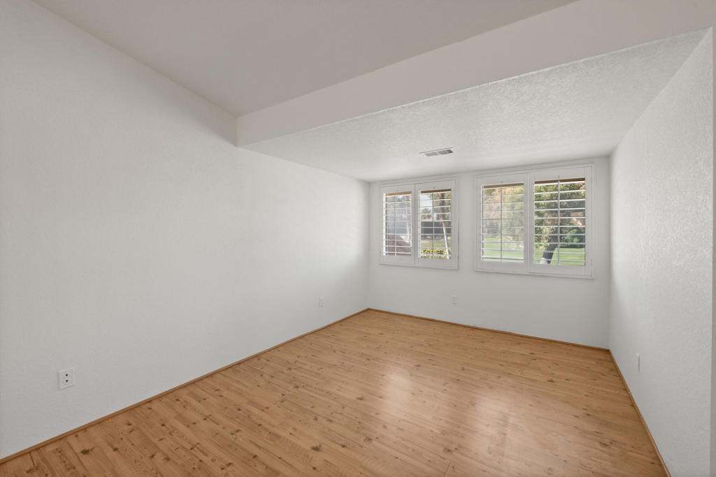 Woodhaven Country Cl - Residential