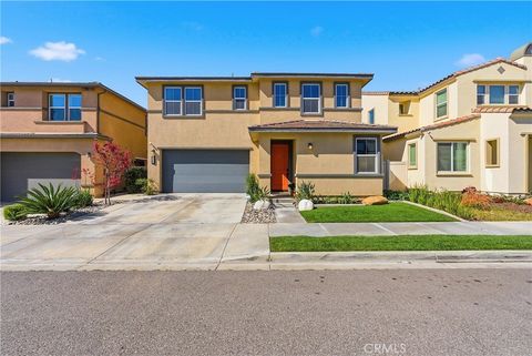 Photo of 18106 Meridian Ln, Saugus, CA 91350 (MLS # SR26071058)
