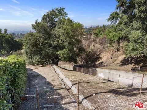 Photo of 0 Ranch Top Rd, Pasadena, CA 91107 (MLS # 25511949)