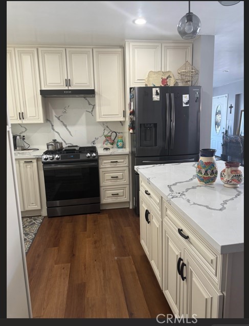 17701 avalon # 400 400
