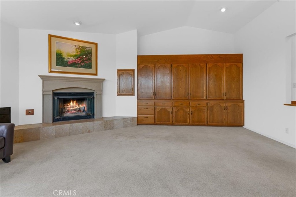 958 Skyline Drive