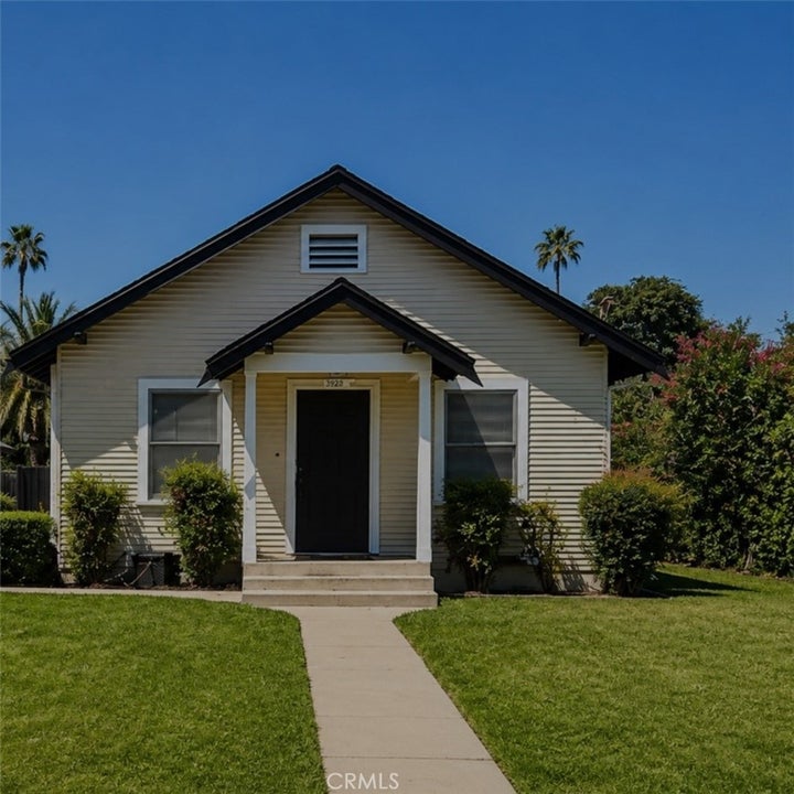 3928 Mckenzie, Riverside, CA 92503