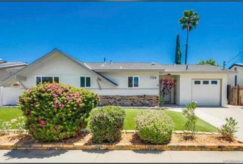 704 Aster Street Escondido CA 92027