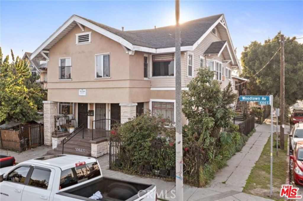 Photo of 4301 Woodlawn Avenue, Los Angeles, CA 90011 (MLS # 26641569)