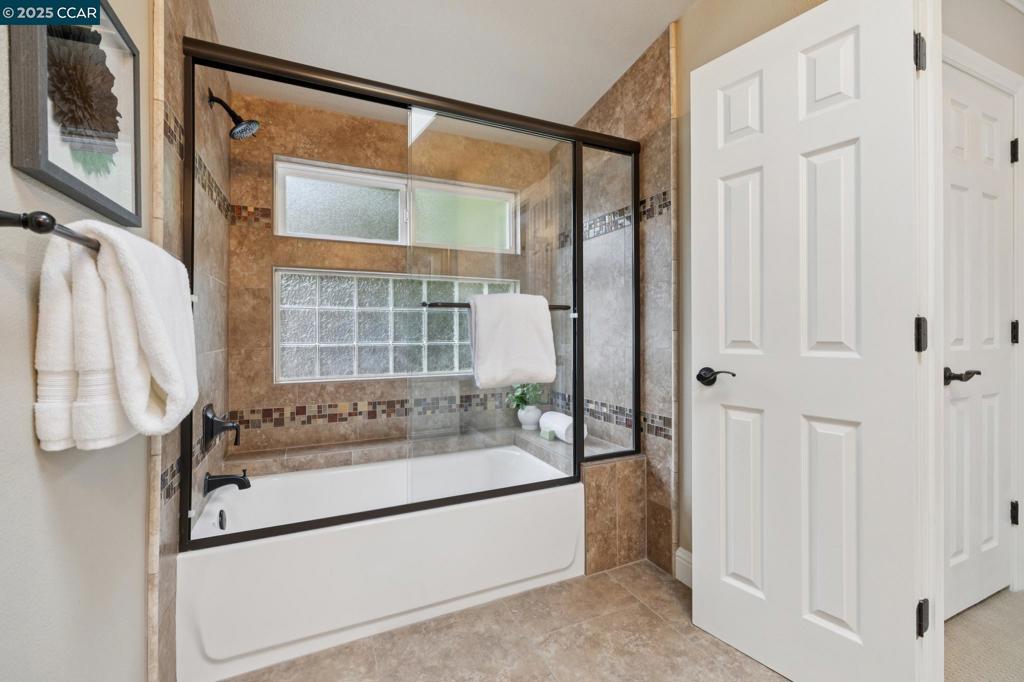 WEST SIDE ALAMO - Residential