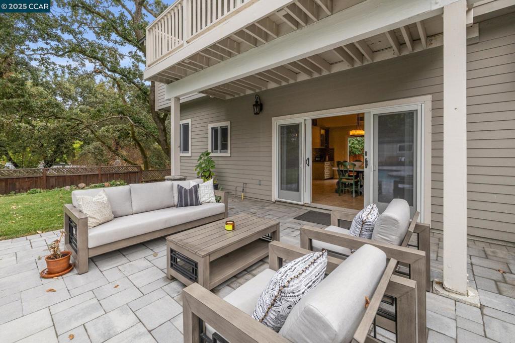 WEST SIDE ALAMO - Residential