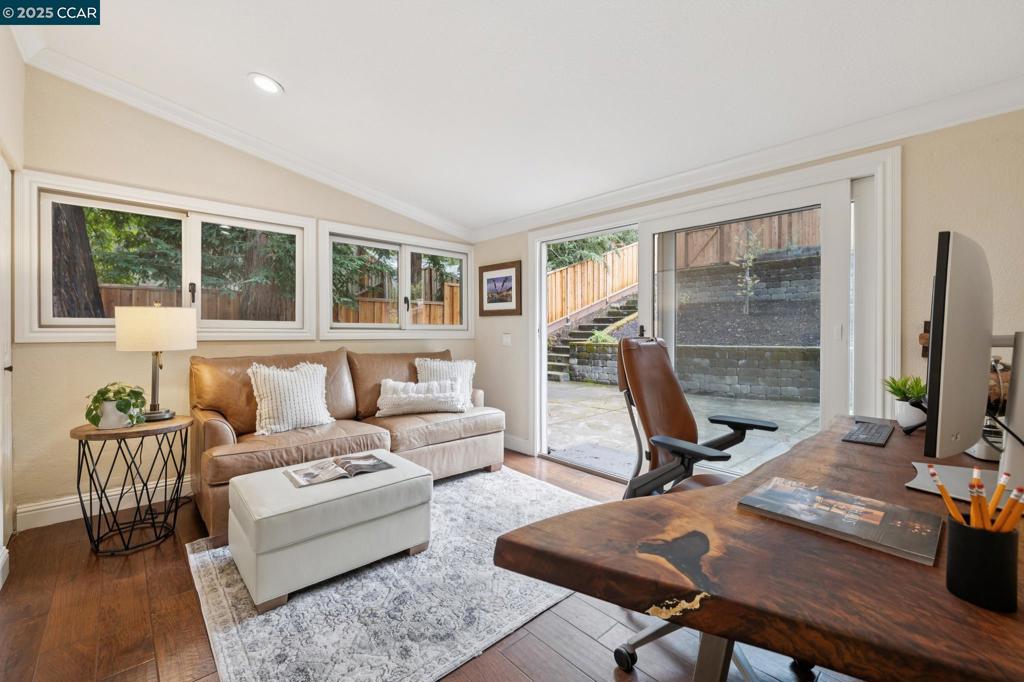 WEST SIDE ALAMO - Residential