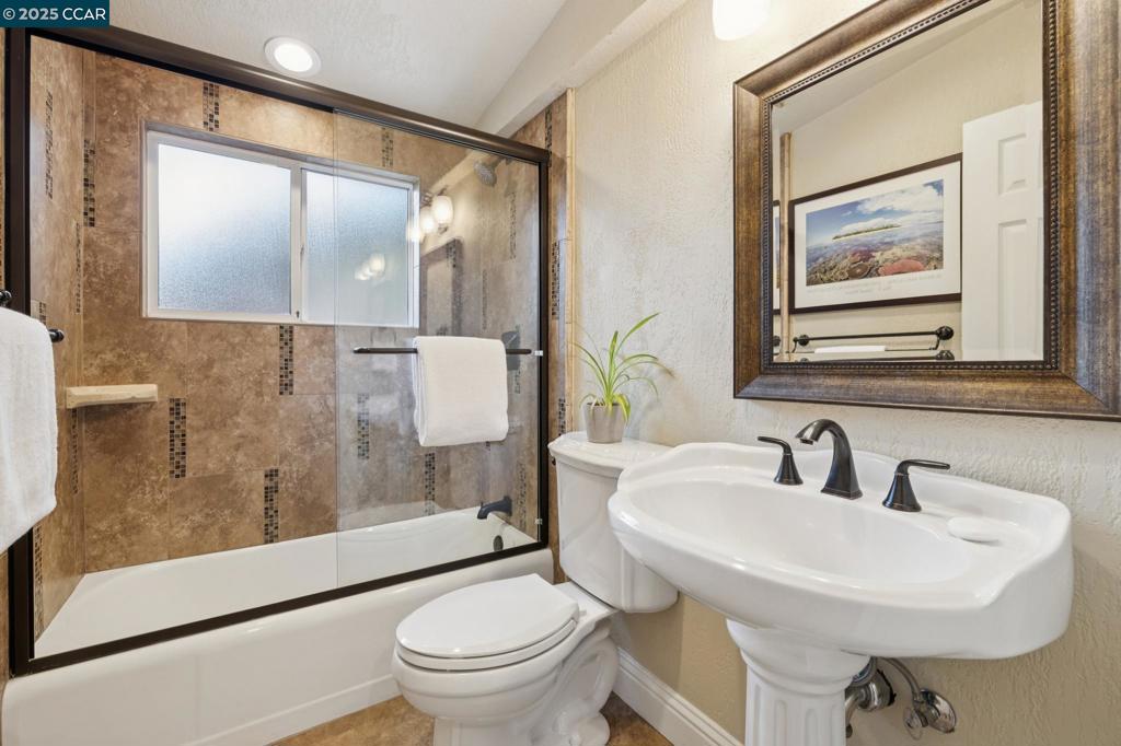 WEST SIDE ALAMO - Residential