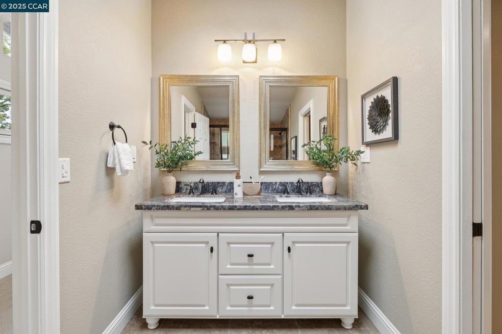 WEST SIDE ALAMO - Residential