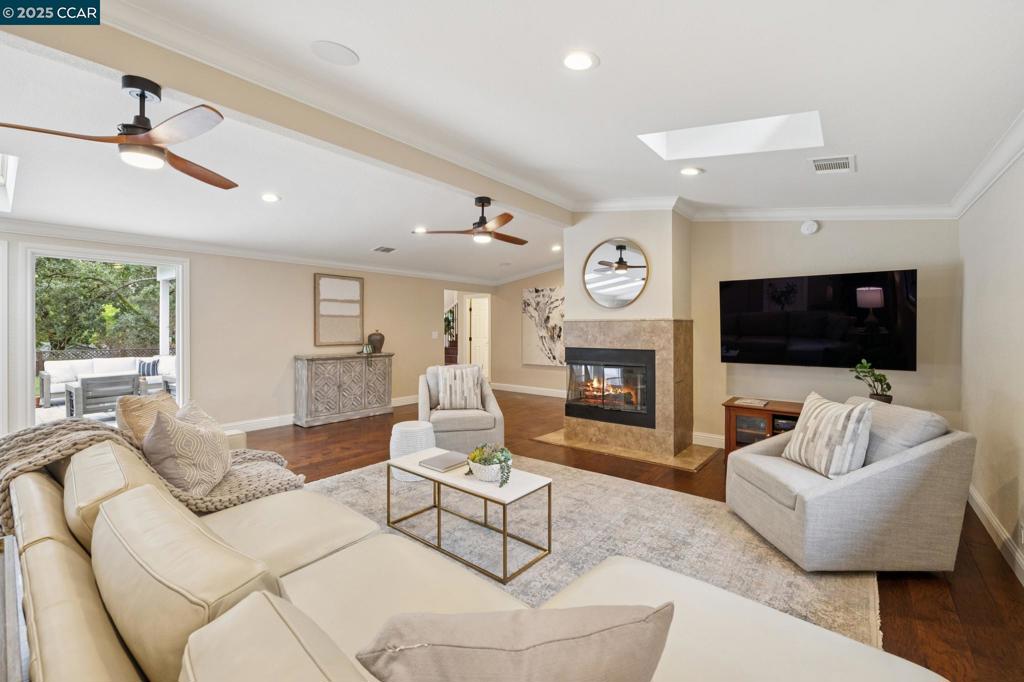 WEST SIDE ALAMO - Residential