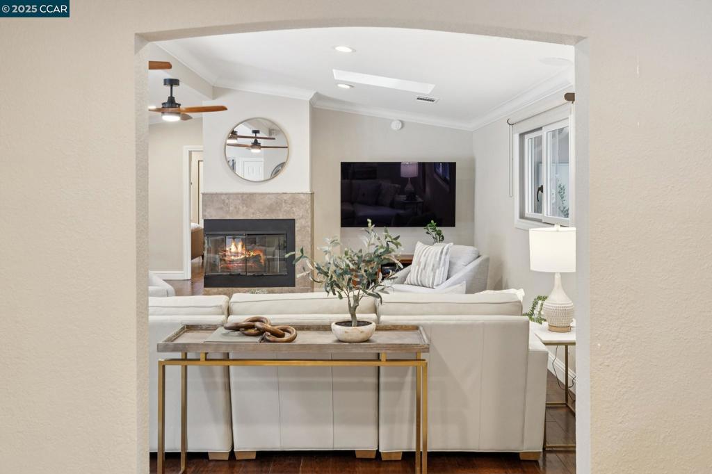 WEST SIDE ALAMO - Residential