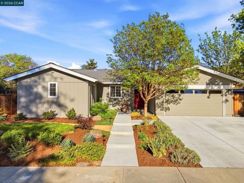 Photo of 612 Sitka Dr Dr, Walnut Creek, CA 94598 (MLS # 41128204)